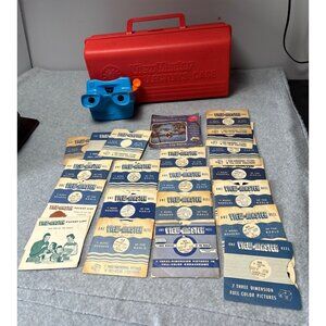 View-Master Vintage Collectors Set With Red Case Blue Viewer & 16 Reels Scenic W